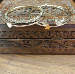 Jewels Galaxy Bangles Set