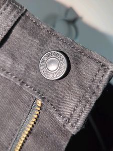 Women&#39;s Jeans