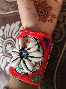Navratri Cowrie Kada