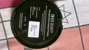 Swiss Beauty Everyday Matte Compact Powder