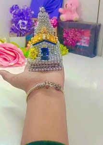 Showpiece handmade