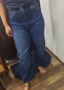 Women Straight Fit Blue Jeans