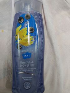 A TATA ProductSKYEFlora Splash SHOWER GELwith Blackcurrant Extract & Ylang Ylang Oil*Refreshing & PamperingSAFE GENTLE PARABEN FRI
