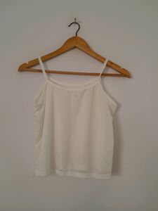 White Casual Top (Women&#39;s)