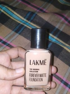 Lakme Forever Matte Foundation