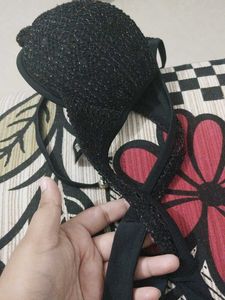 PADDED BLACK BRA 💓