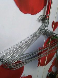 12 Piece Hanker