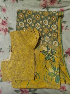 🔥 Sale 🔥 Elegant Floral Saree