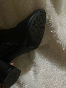 ELLE Leather Black Ankle Boots