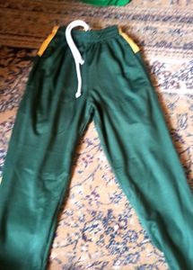 tracksuit for kids, available in size 24,36,42