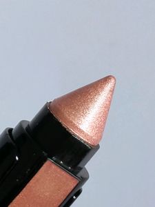 EYE SHADOW 😍😍