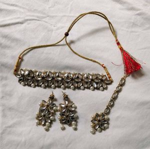 Stone Studded Pearl Choker Set