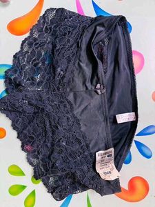 Set Of Inner Wears