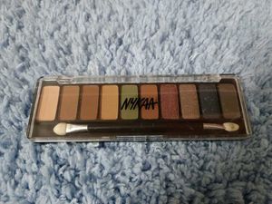 NYKAA Eye Shadow Palette