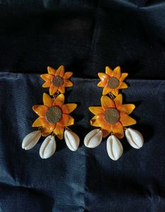 Gorgeous sunflower earrings