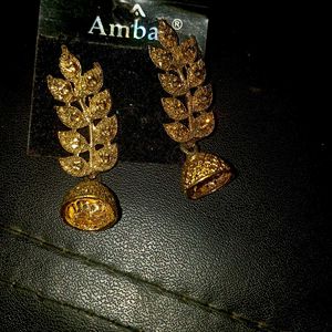 Golden Leaf Shape Earings With Stone Work💖