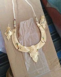 JEWELLERY GOLD NACKLASE SET