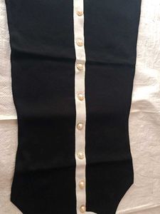 Chic Black &amp; White Pearl Button Top