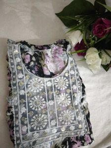 🌟Floral Embroidered Kurta set 🌟