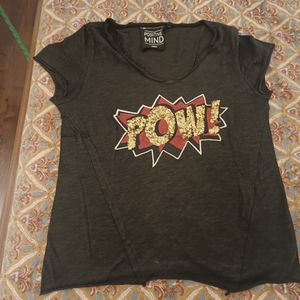 Graphic Tee deep green with sequin size s