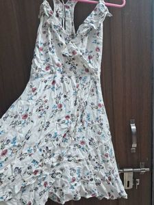 Pretty Dress With Back Tie Up