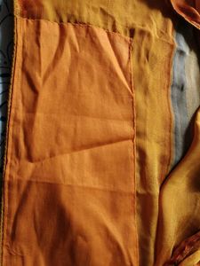 Multicolour Striped Saree With Blouse Piece