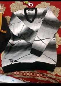 5 sweater shirt combo like new Loge Ni Toh Pachtao