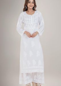 Elegant White mulmul chikankari Kurta