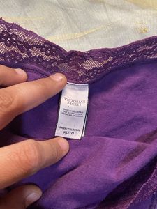 Victoria Secret Penty 32 Size