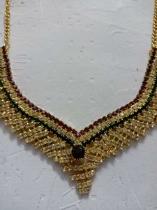 Elegant Beaded Necklace