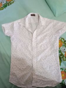 Whit Shirt Beautiful