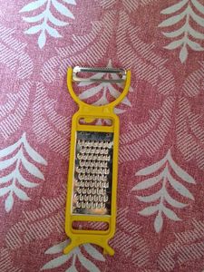 Yellow Vegetable Peeler &amp; Grater