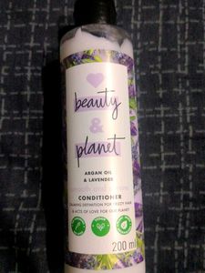 Love Beauty & Planet Conditioner