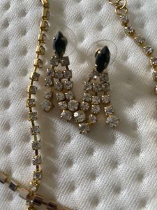 Neckset + earings+ bracket and ring