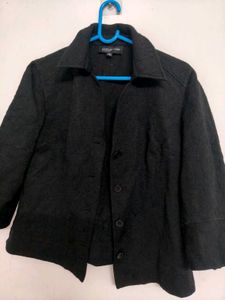 Chic Black Texture 3/4 Sleeve Blazer in small size