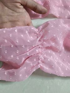 Pink 🩷 Crop Top ,Bow In The Back