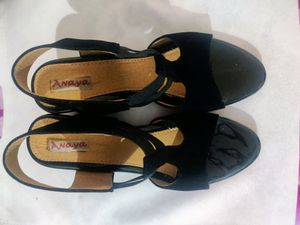 Brand new sandal
