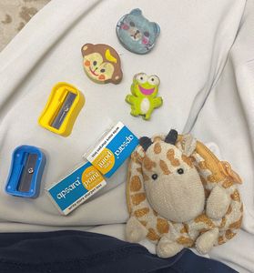 Giraffe Pouch