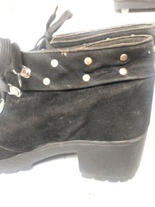 Black Boots