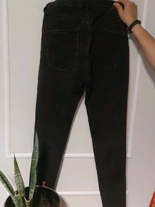 BRANDED JEANS