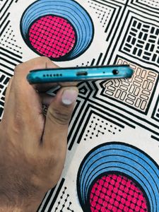 📱 Vivo Smartphone – Premium Look