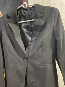 Van Heusen Black Women Blazer