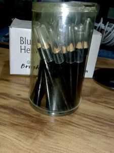 Black Heaven Eyeliner Pencils (22)