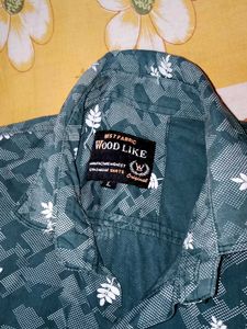 Men&#39;s Wood Like Green Floral Print Shirt