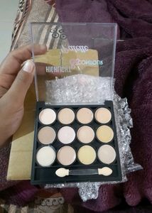 Highlight And Contour Palette