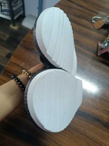 Black &#39;Style&#39; Slides - Size 10