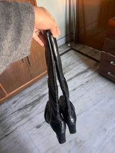 Black Knee-High Length Boots