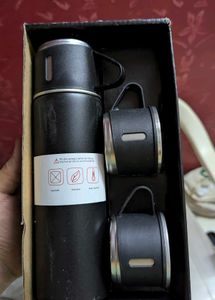 Vacuum Flask Set With 2 Cups And 1 Cap As Cup.