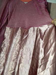 🔥offer Price🔥Fancy Heavy Satin Gown