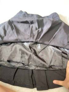 Black tennis skirt